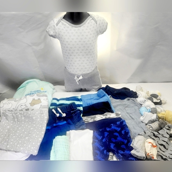 Infant Boys Clothing Bundle NB-3 Months 32 Pieces - Picture 1 of 8
